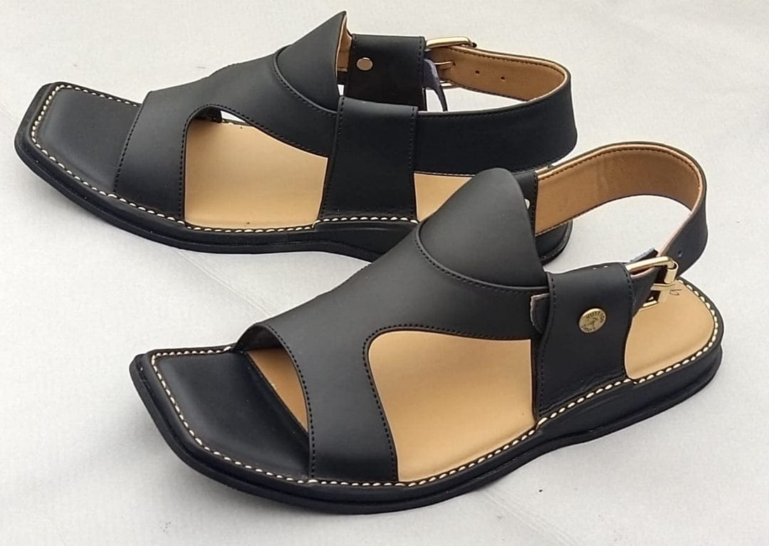 Peshawari Panjadar Chappal - Black