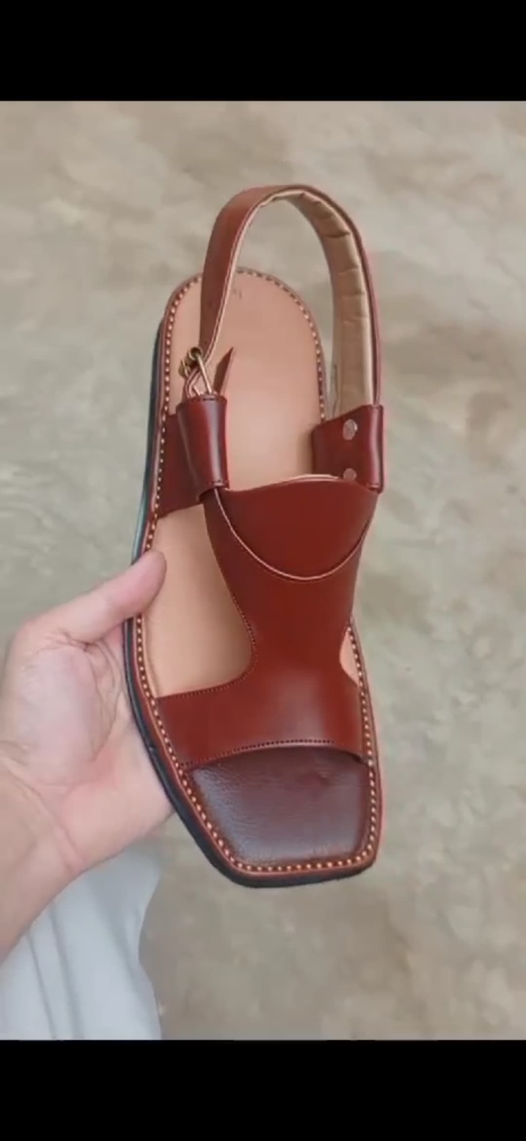 Peshawari Panjadar Chappal - Maroon